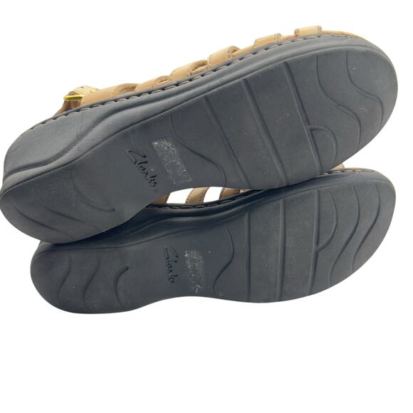 Clarks Women's Beige Bendables Leather Strappy Sandals Size 9M - Picture 9 of 11